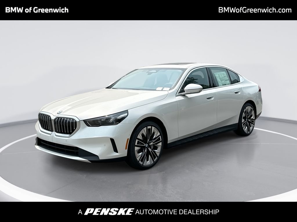 New 2027 White BMW 530i xDrive image 1