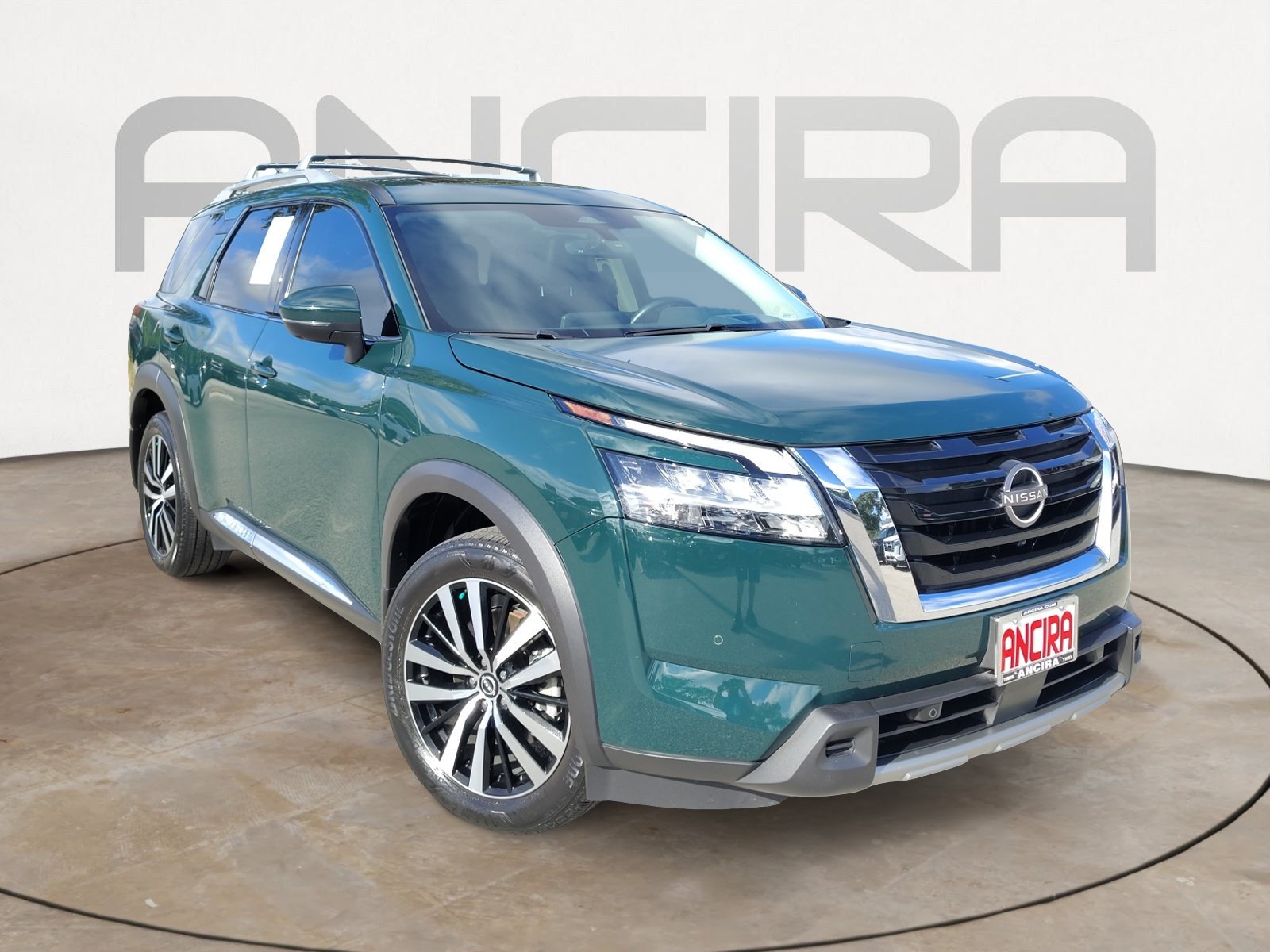Used 2024 Obsidian Green Pearl Nissan Platinum image 4