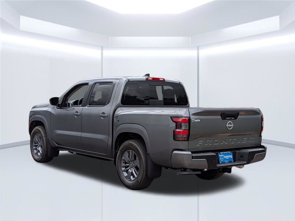 New 2026 Gun Metallic Nissan Crew Cab SV image 4