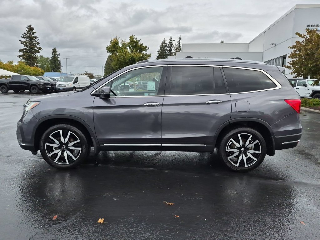 Used 2022 Modern Steel Metallic Honda Touring image 3