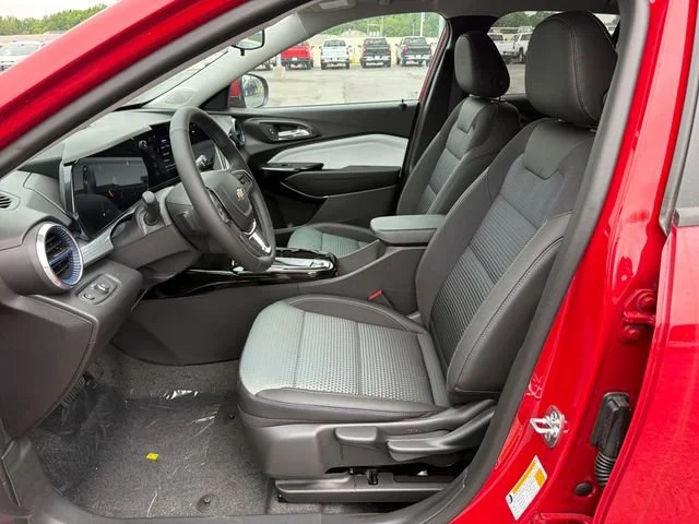 2026 Chevrolet Trax LT - Photo 13