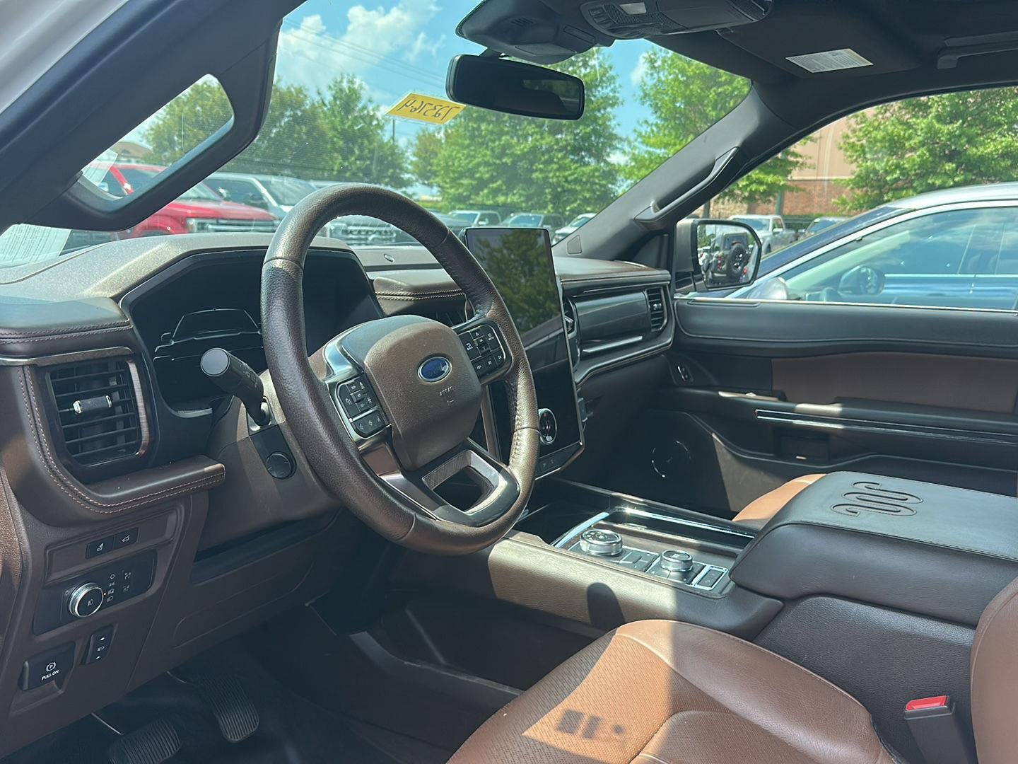 Used 2022 White Ford King Ranch image 2