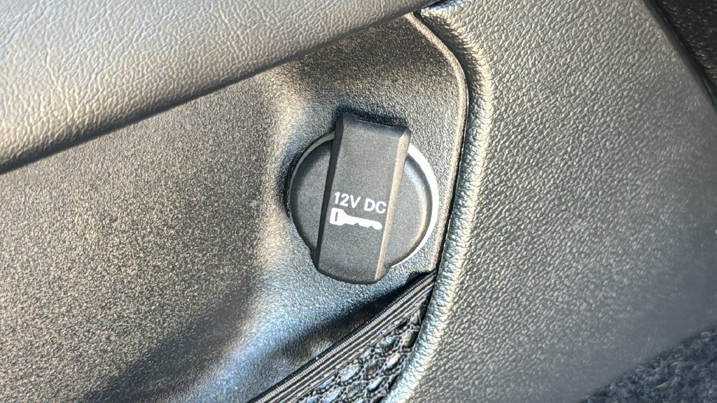 Used 2021 Gray Dodge SXT image 17