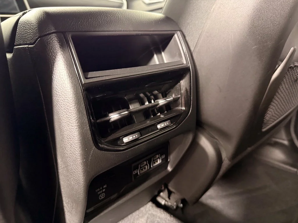 Used 2024 Gray Jeep Laredo X image 17