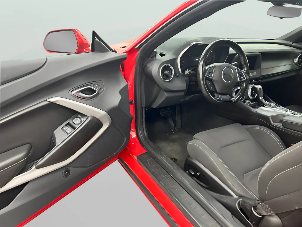 Used 2023 Red Chevrolet 1LT image 10