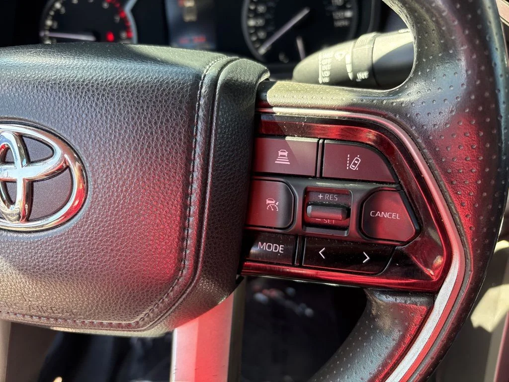 Used 2022 Blue Toyota SR5 image 21