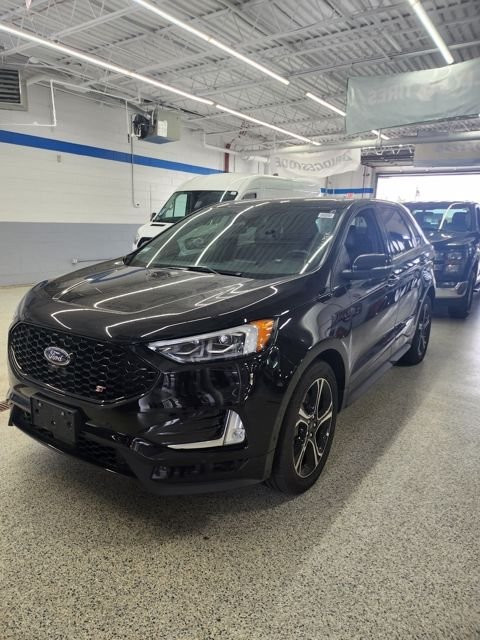 Used 2022 Agate Black Metallic Ford ST image 8
