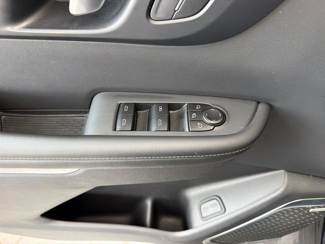 Used 2025 Black Buick Preferred image 18