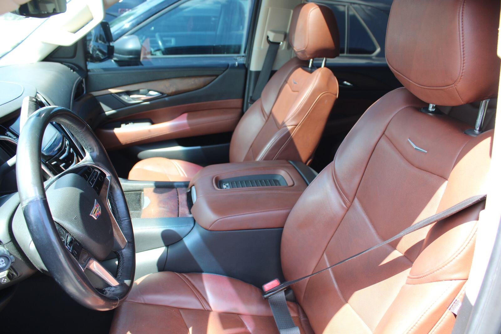 Used 2019 Black Raven Cadillac Premium Luxury image 6