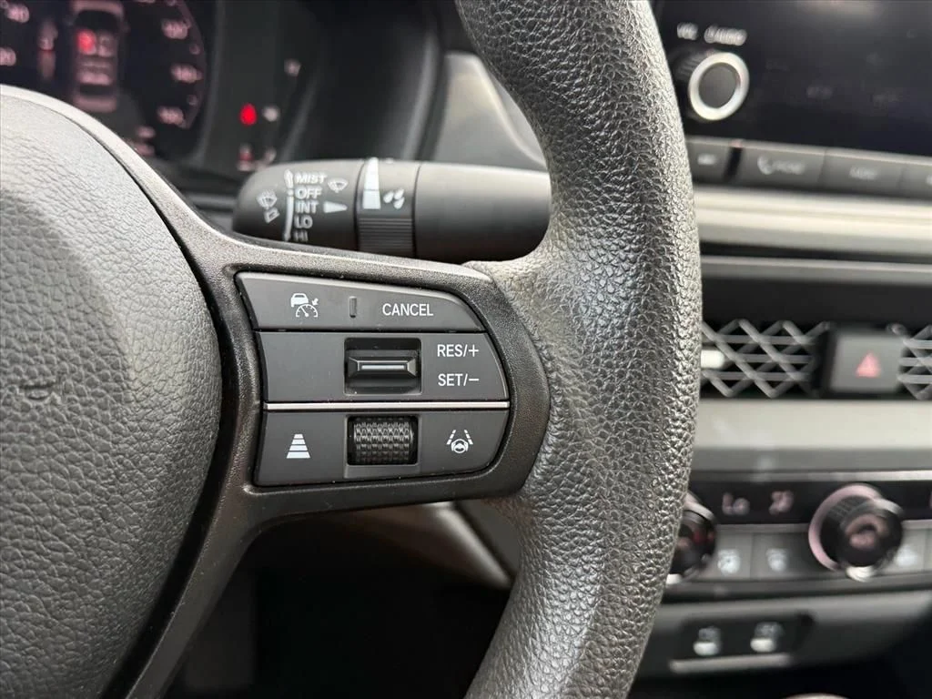 Used 2023  Honda EX image 20
