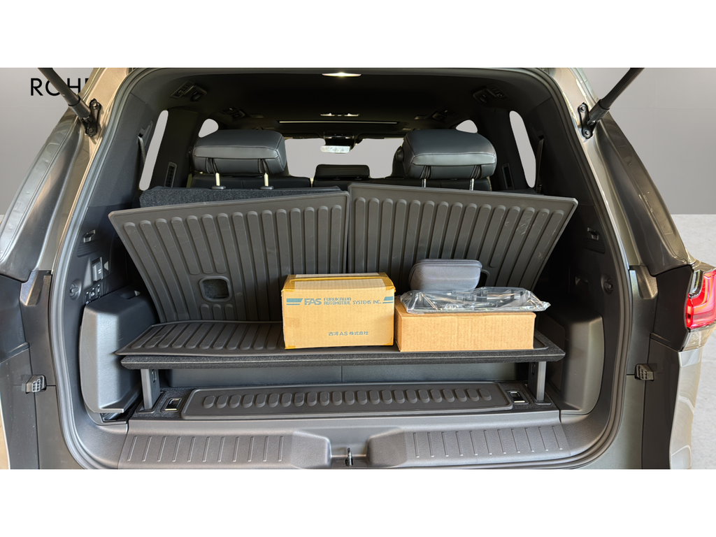 2026 Lexus LX 700h Luxury - Photo 27