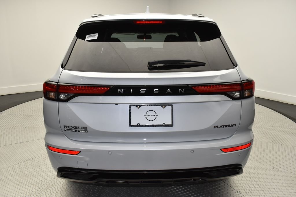 New 2026 White Nissan Platinum image 6