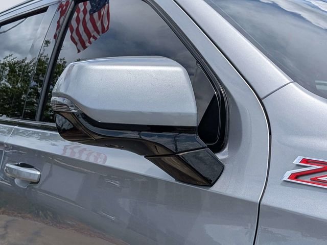 Used 2024 Gray Chevrolet Z71 image 10