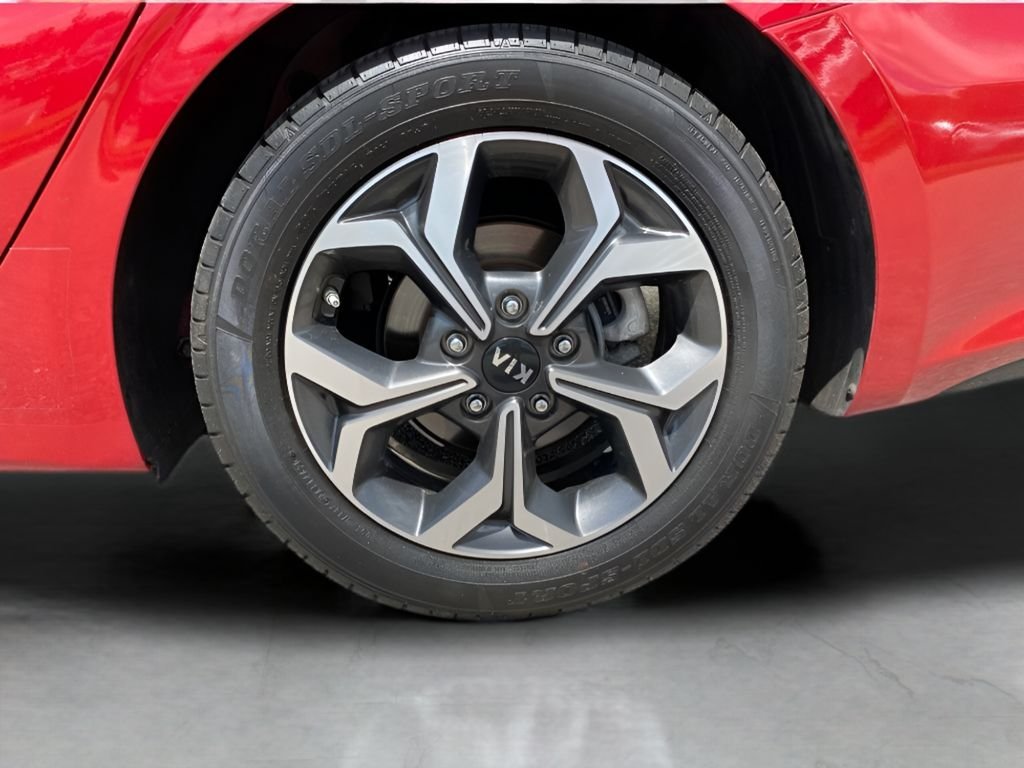 Used 2020 Currant Red Kia LXS image 24