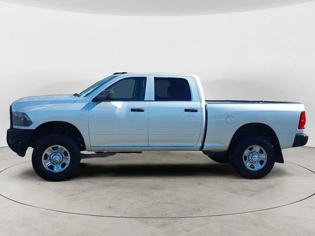 3C6UR5CJ2JG149975