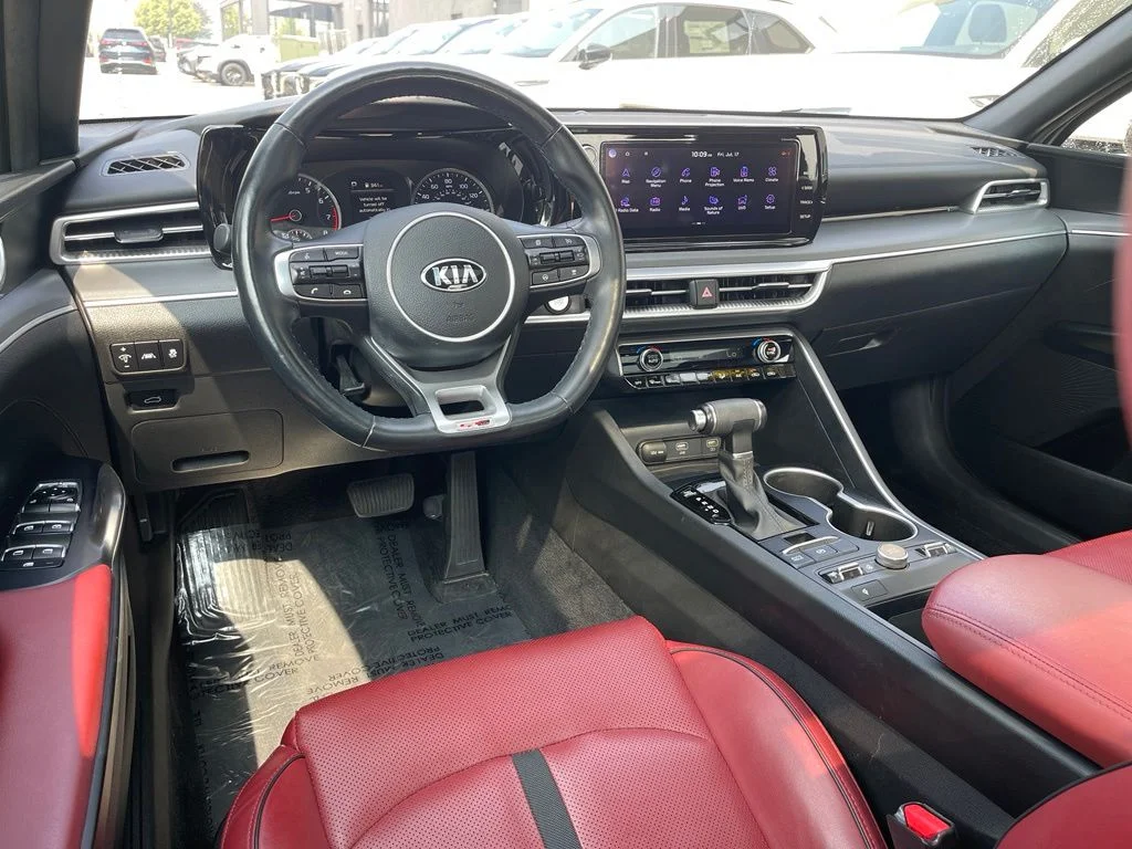Used 2021 Wolf Gray Kia GT-Line image 32