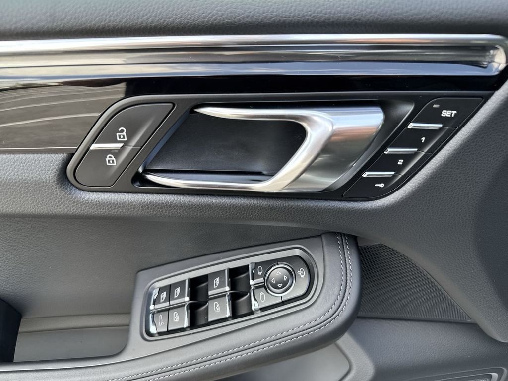 Used 2026 Silver Porsche  image 9