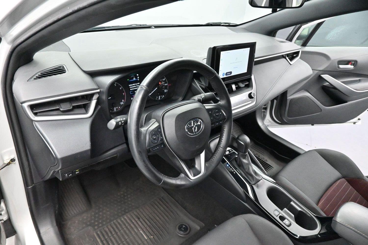 Used 2023 Silver Toyota SE image 12