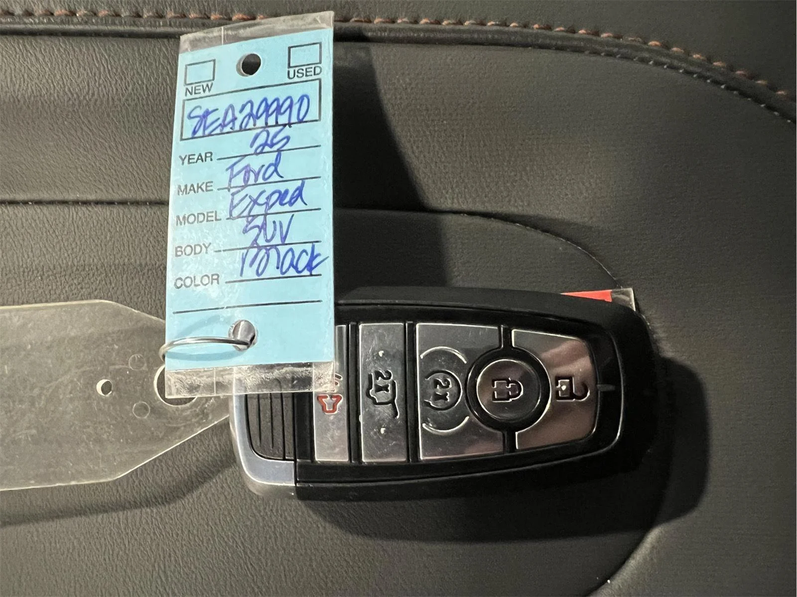 Used 2025 Agate Black Ford Active image 30