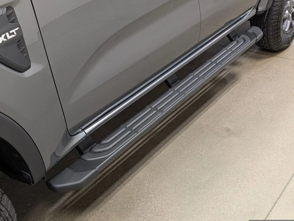 New 2026 Carbonized Gray Metallic Ford XLT image 17