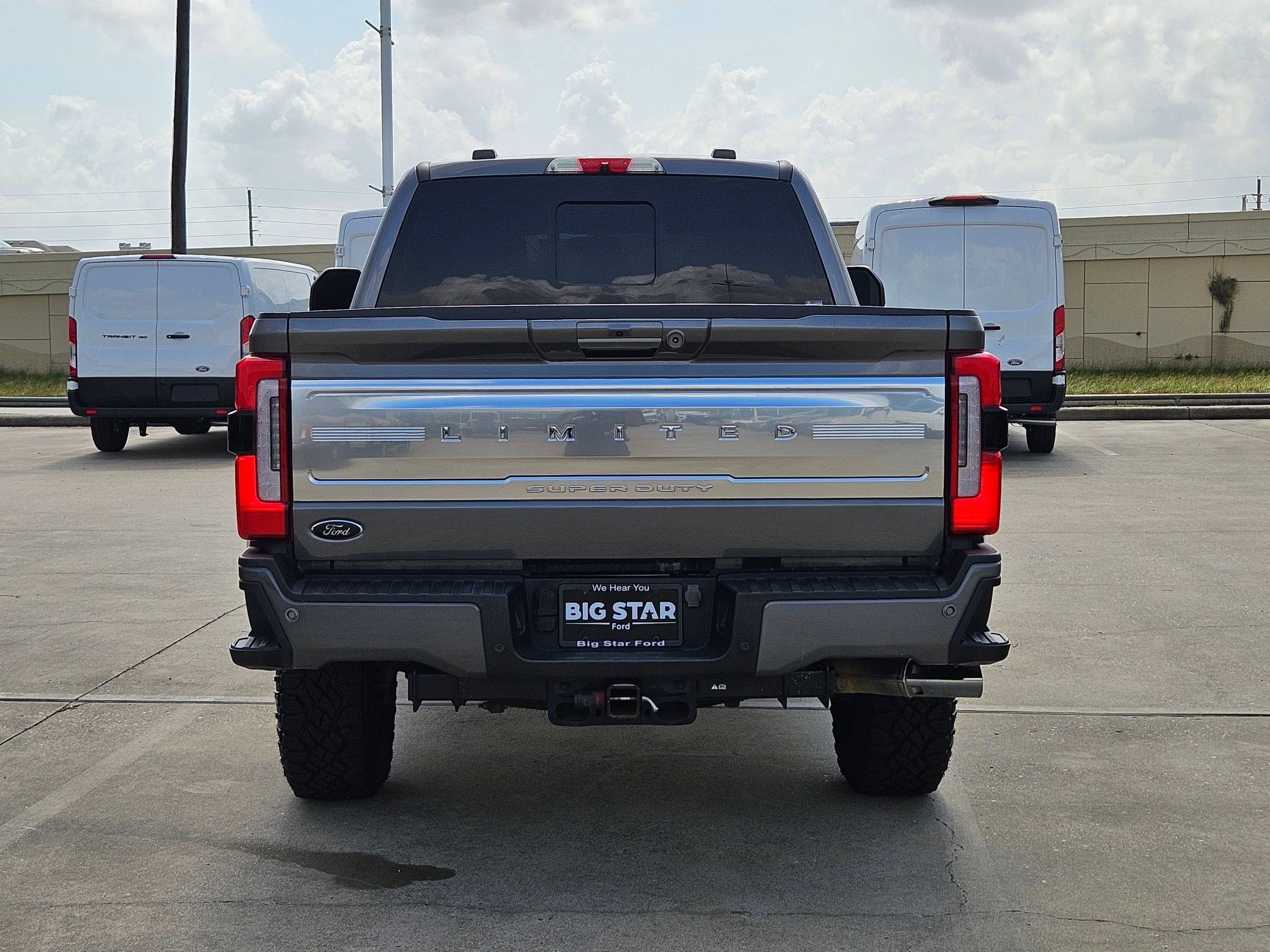 Used 2024 Blue Ford Limited image 4