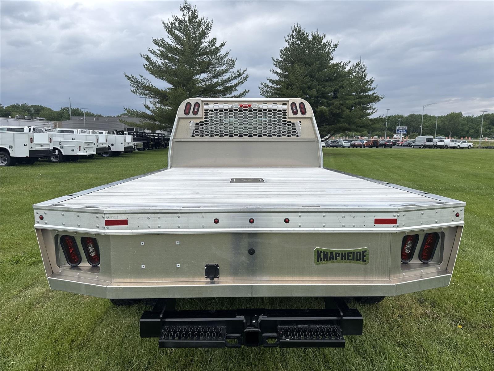 2025 Ford F-450 Super Duty Chassis Cab XL - Photo 24