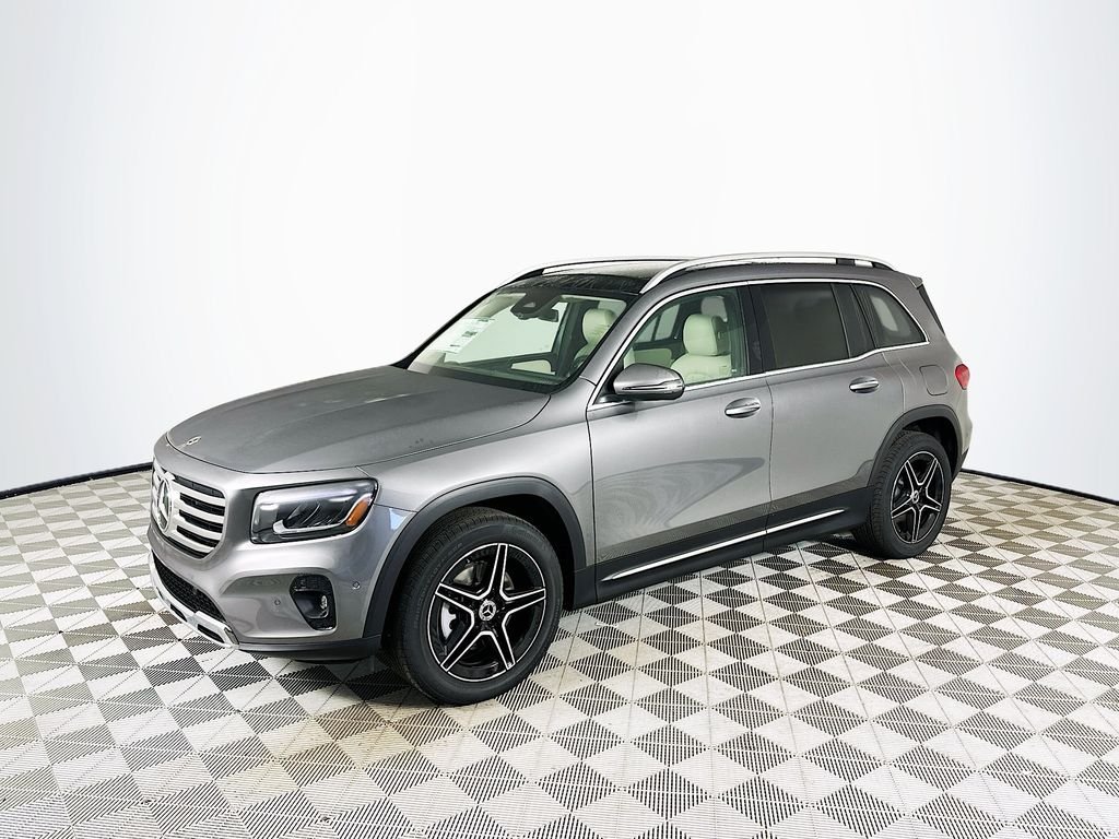 Used 2026  Mercedes-Benz GLB 250 image 3