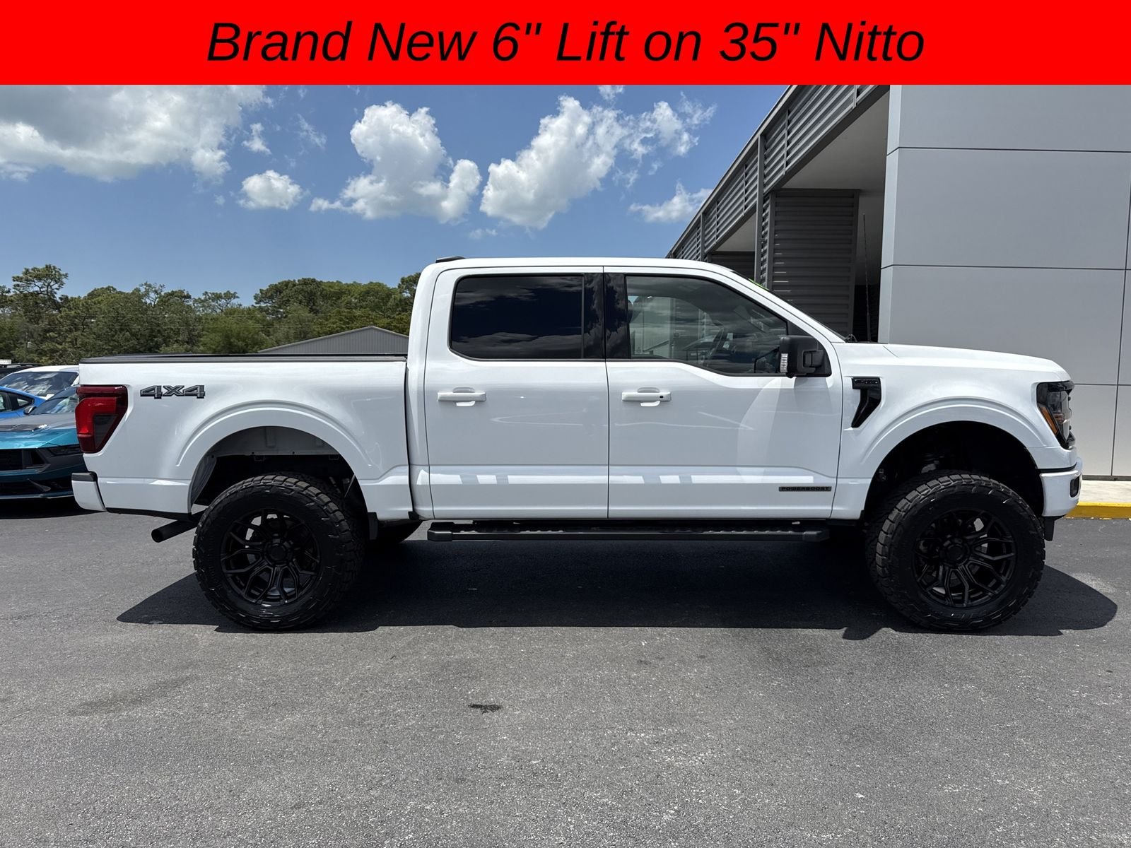Used 2024 Oxford White Ford XLT image 3