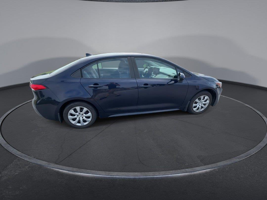 Used 2022 Blueprint Toyota LE image 9