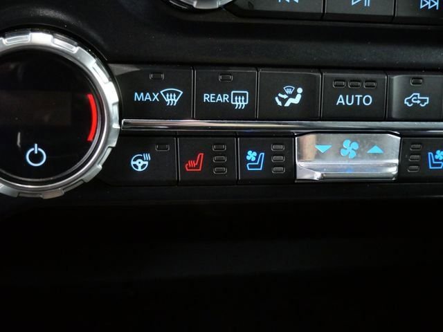 Used 2021 White Ford Lariat image 26