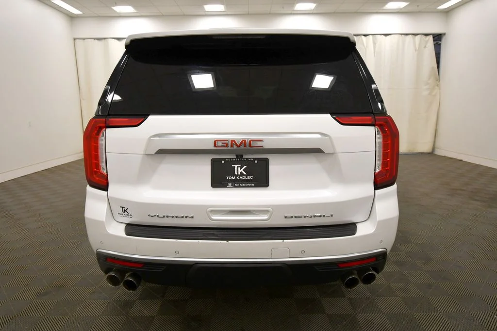 Used 2022 White GMC Denali image 6