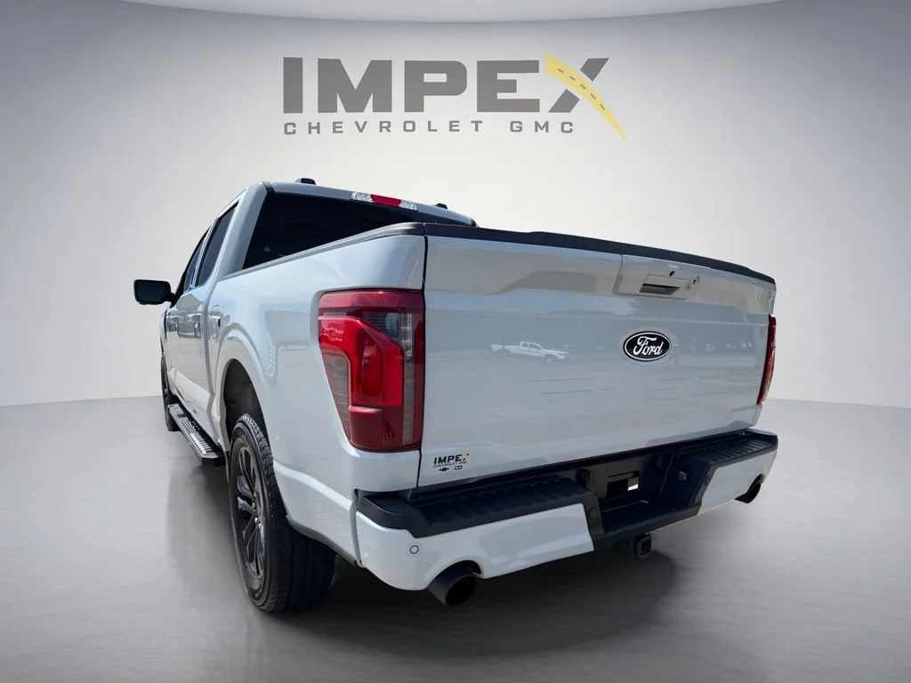 Used 2024 Gray Ford XLT image 3