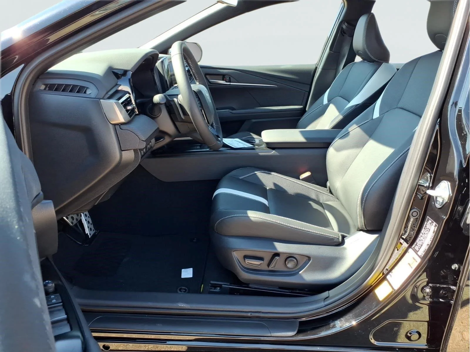New 2026 Midnight Black Metallic Toyota SE image 16