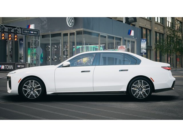 New 2026 Alpine White BMW  image 4