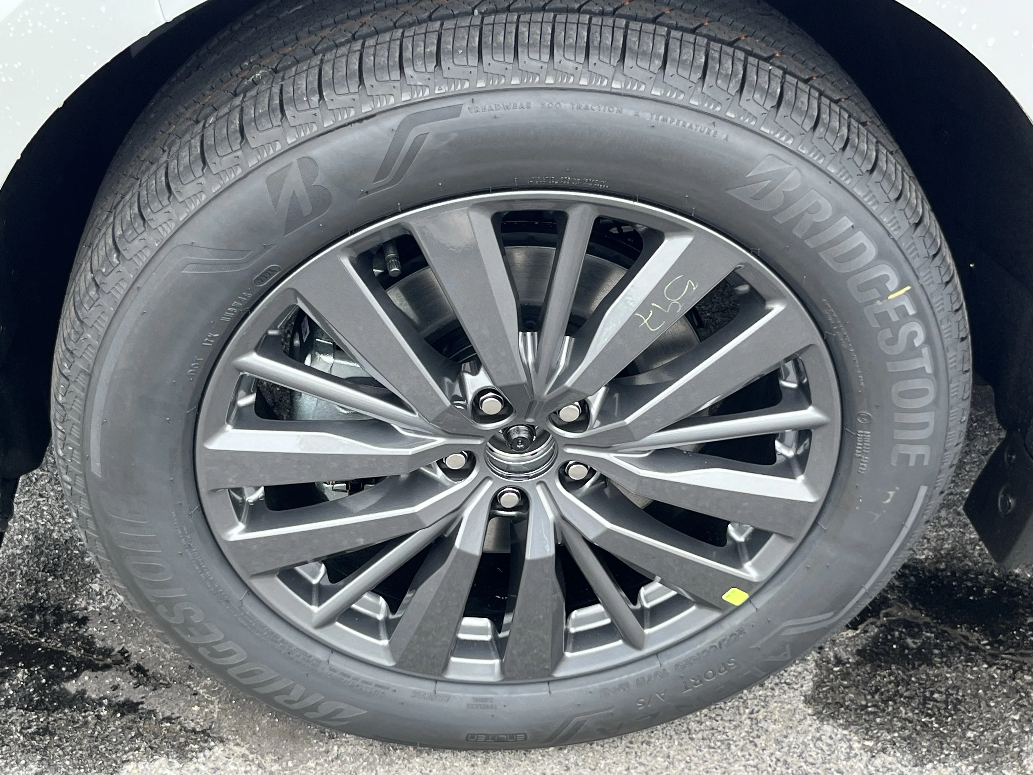 New 2026 Everest White Pearl TriCoat Nissan SL image 16