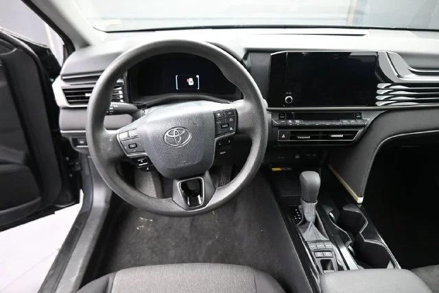 Used 2026  Toyota LE image 20