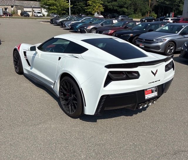 Used 2019 White Chevrolet Grand Sport image 3