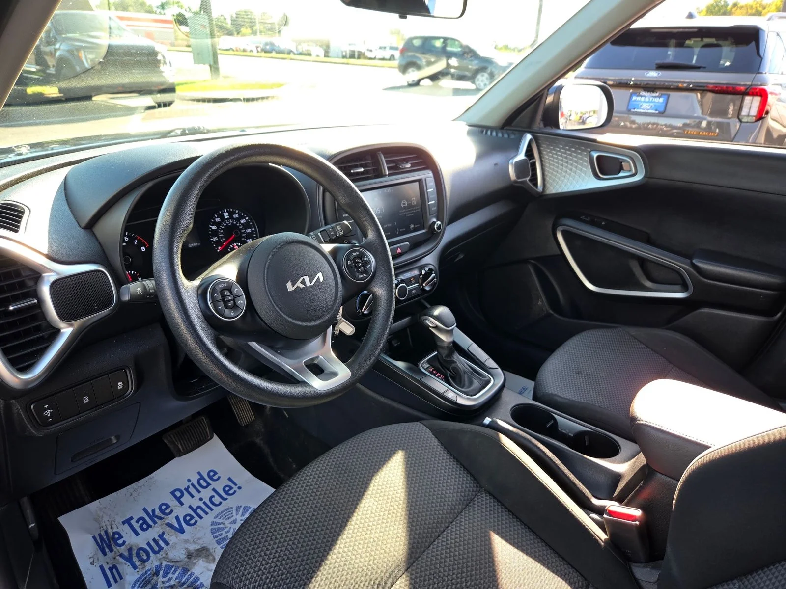 Used 2022 Gray Kia LX image 10