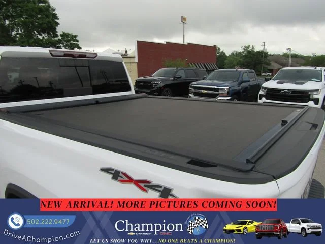 Used 2020 SUMMIT WHITE Chevrolet LT image 10
