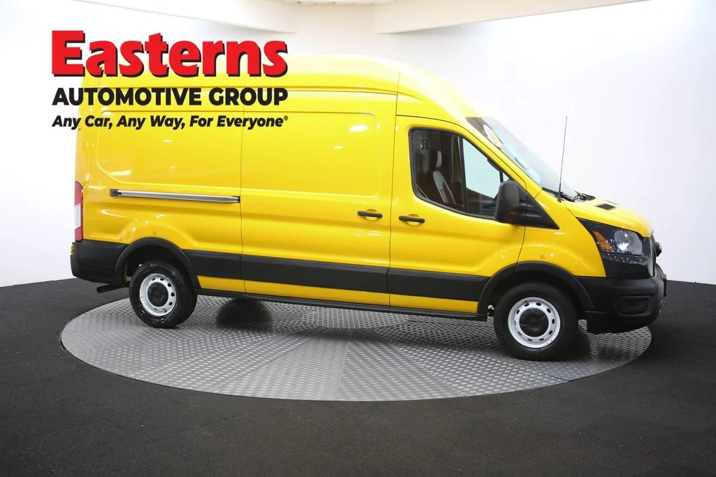 Used 2021 Yellow Ford Base image 48