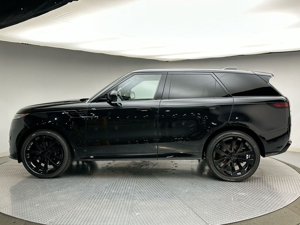 New 2027 Santorini Black Metallic Land Rover Dynamic SE image 2