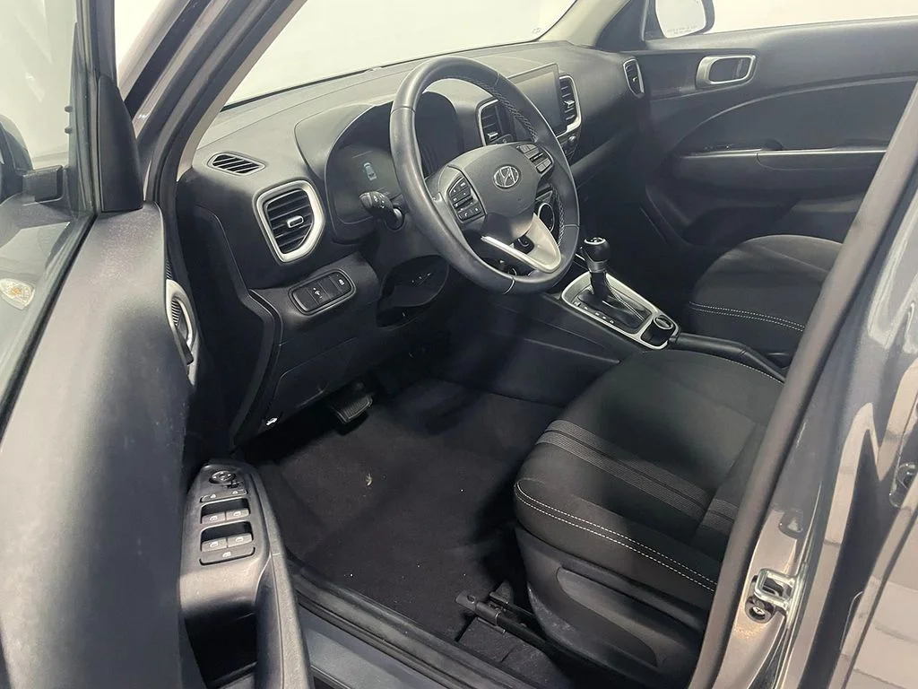 Used 2023 Gray Hyundai SEL image 15