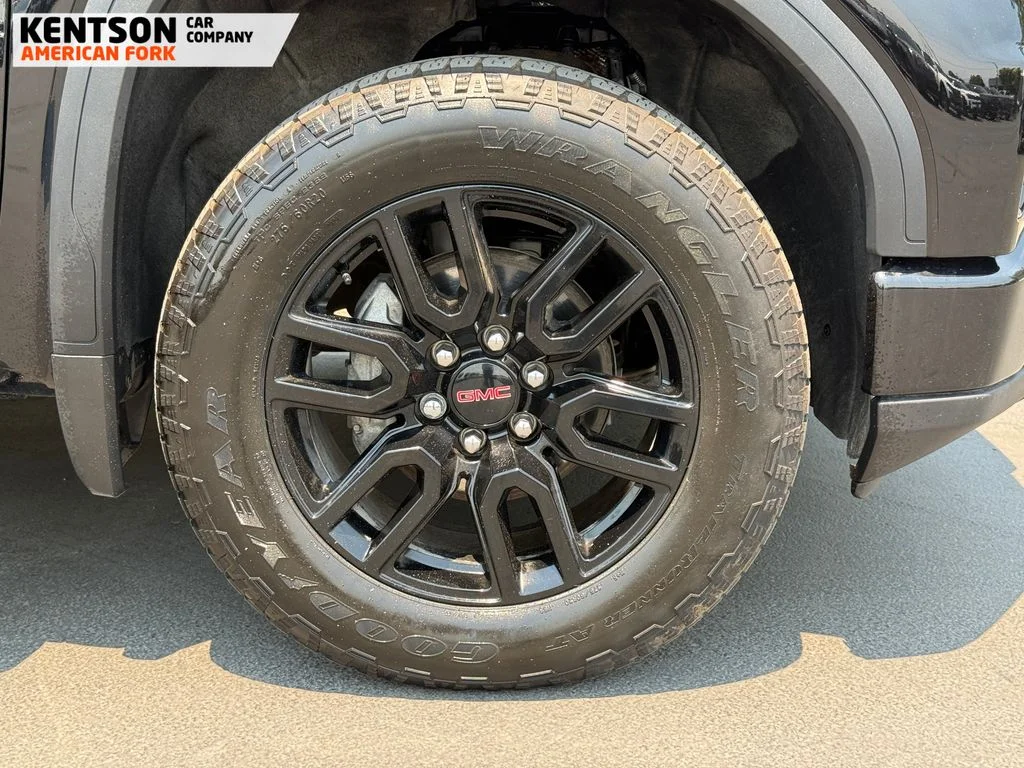 Used 2025 Black GMC Elevation image 12