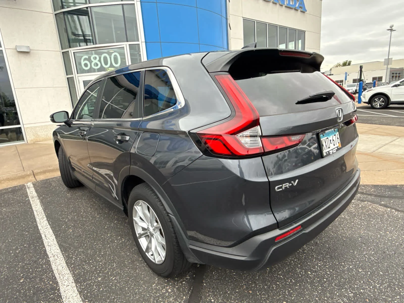 Used 2023 Meteorite Gray Metallic Honda EX image 4