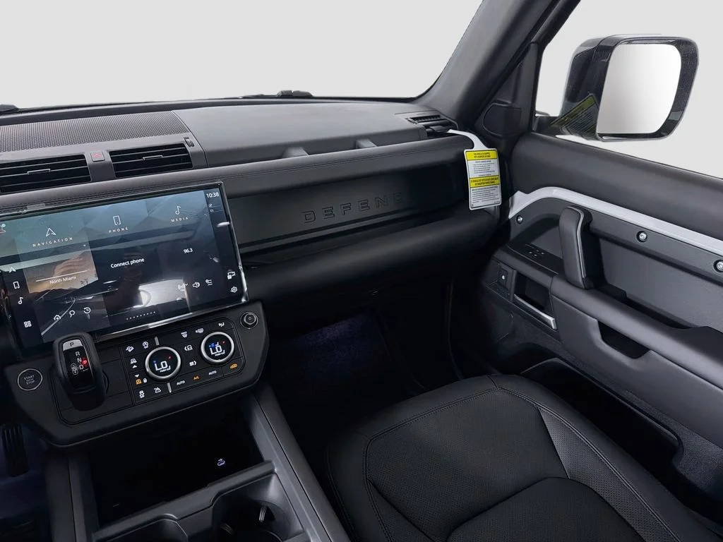 New 2026 Borasco Grey Land Rover X-Dynamic SE image 25