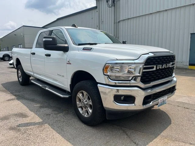 Used 2024 White Ram Big Horn image 3