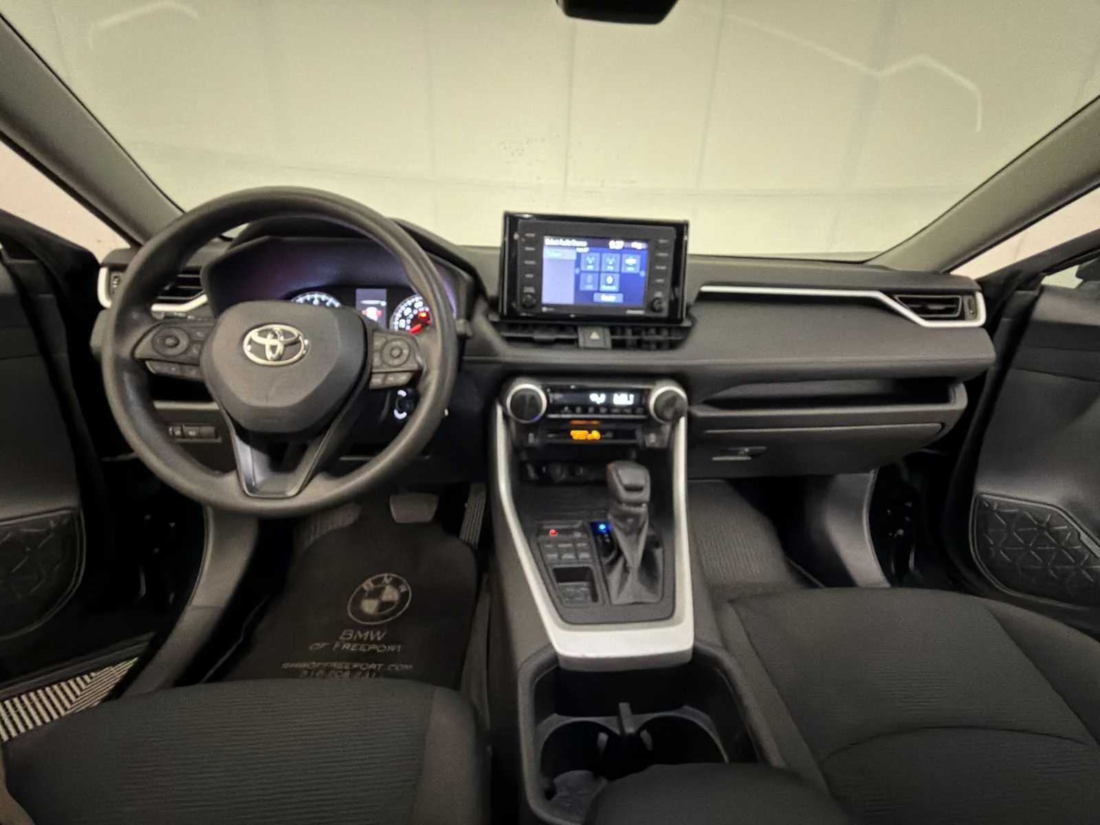 Used 2022 Midnight Black Metallic Toyota LE image 13