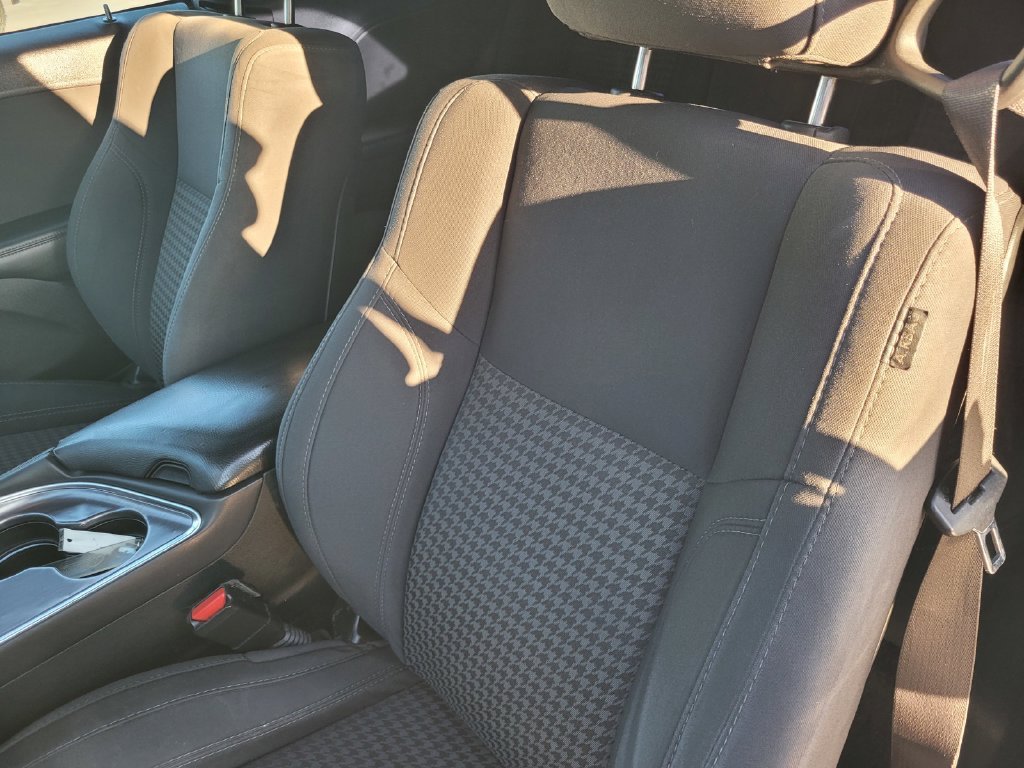 2018 Dodge Challenger SXT - Photo 15