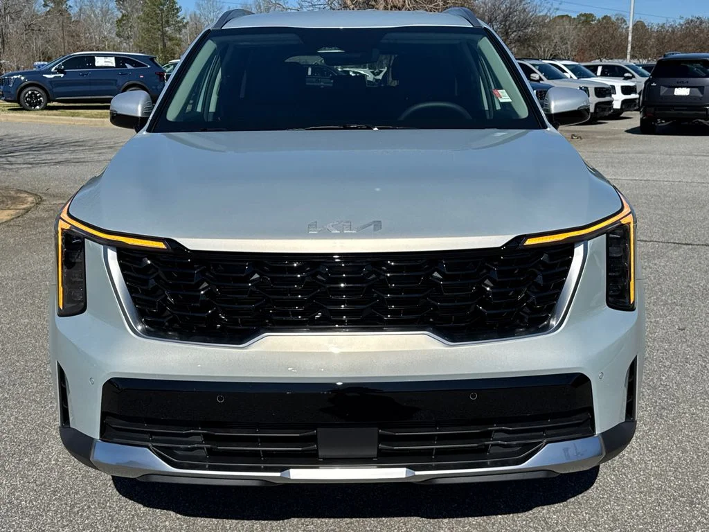 New 2026 Ivory Silver Kia S image 8