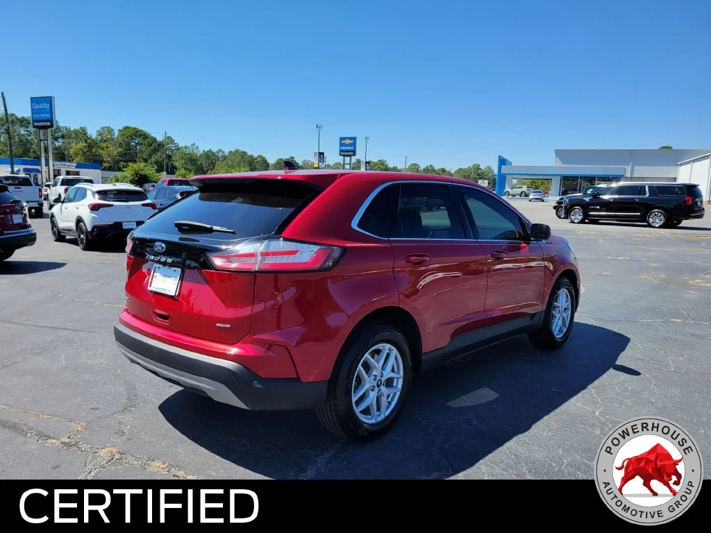 Used 2022 Red Ford SEL image 6